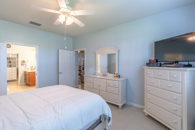 024_8459_benelli-24_875