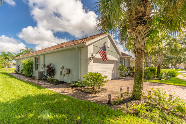 044_8459_benelli-44_821